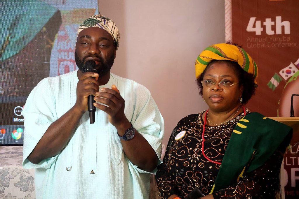 A speaker alongside a fellow panellist at the 4th Annual Yorùbá Global Conference