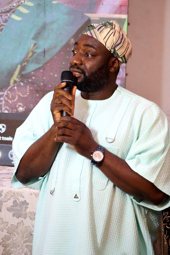 A guest speaker in Yorùbá attire at the 4th Annual Yorùbá Global Conference
