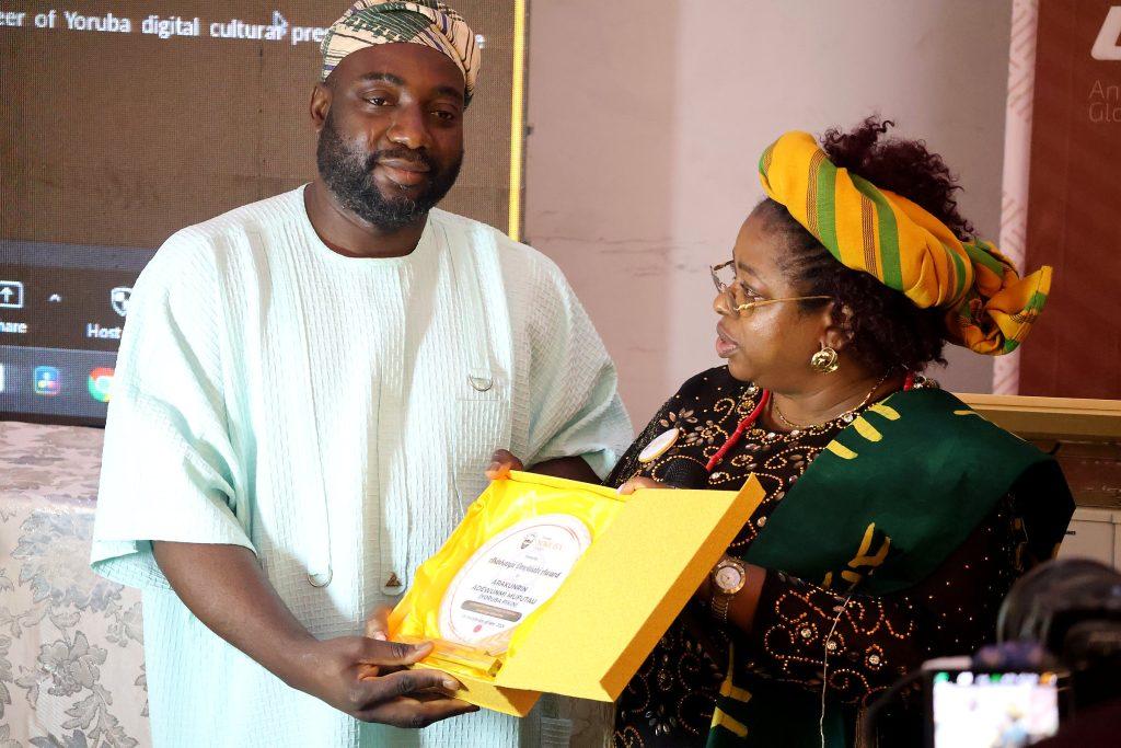 An award presented to an honoree at the 4th Annual Yorùbá Global Conference