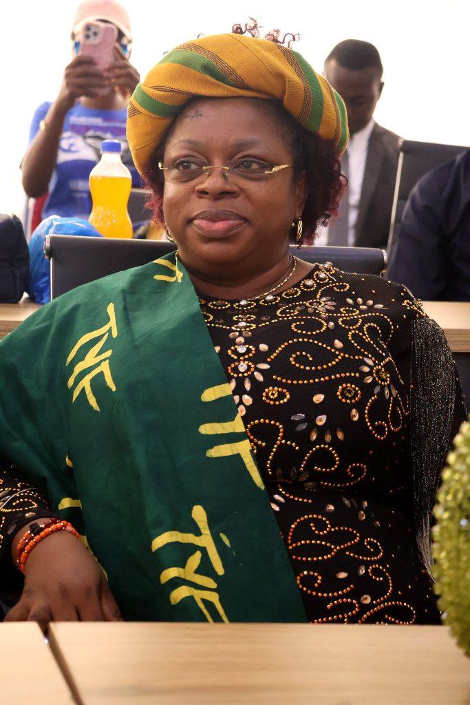 A delegate in àdìrẹ and gèlè at the 4th Annual Yorùbá Global Conference